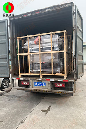 兩批蔬果清洗加工設(shè)備同日發(fā)貨交付！